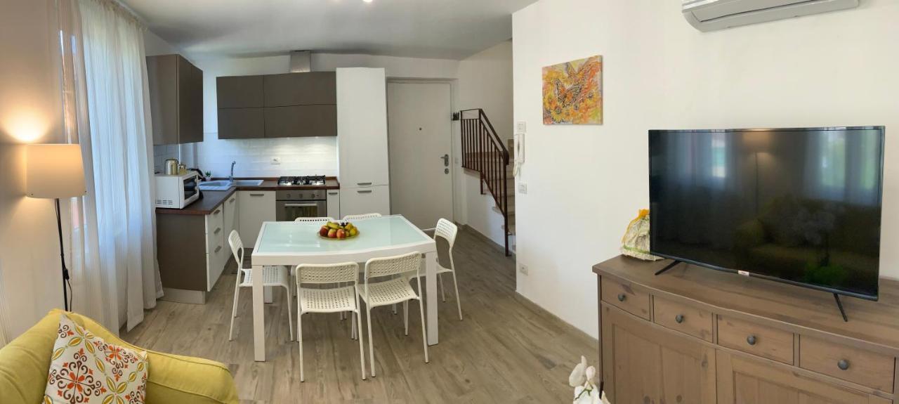 Casa La Wanda - Camaiore Toscana - 2 Bedroom & Terrace Exterior foto